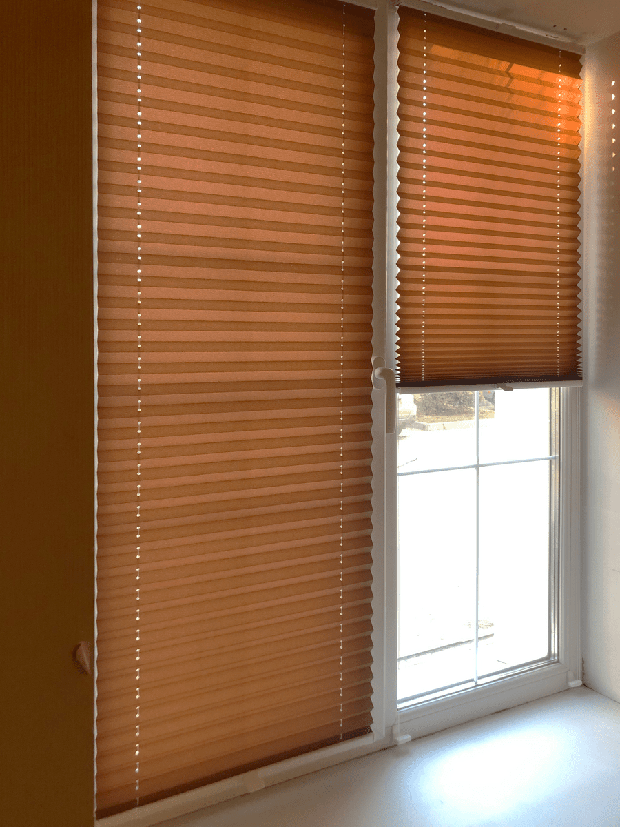 Шторы плиссе «Креп перламутр коричневый»