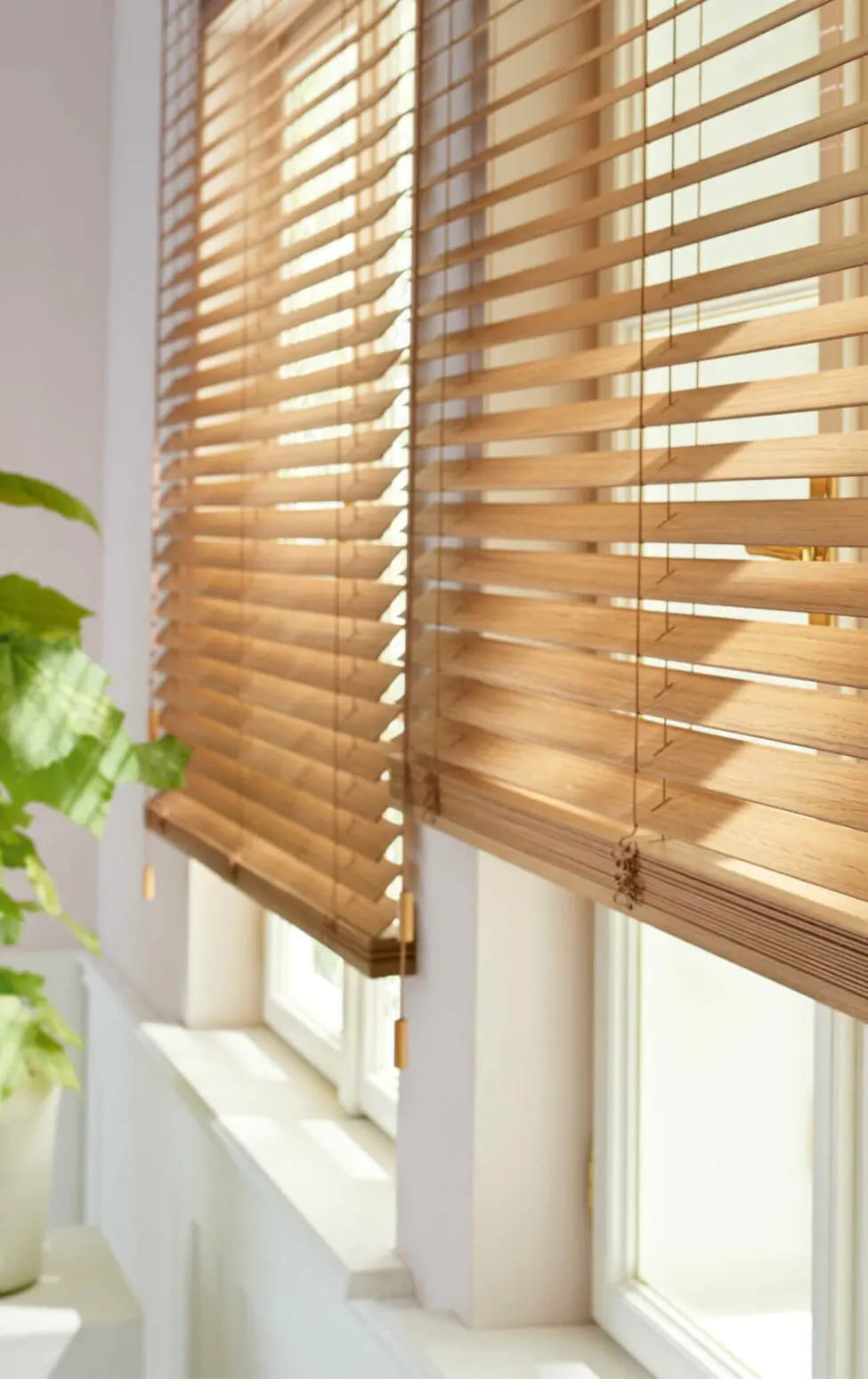 Римские шторы и жалюзи: что выбрать